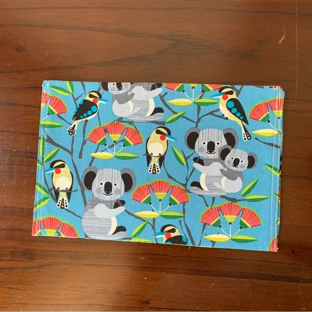 Free item: Koala Fabric folder